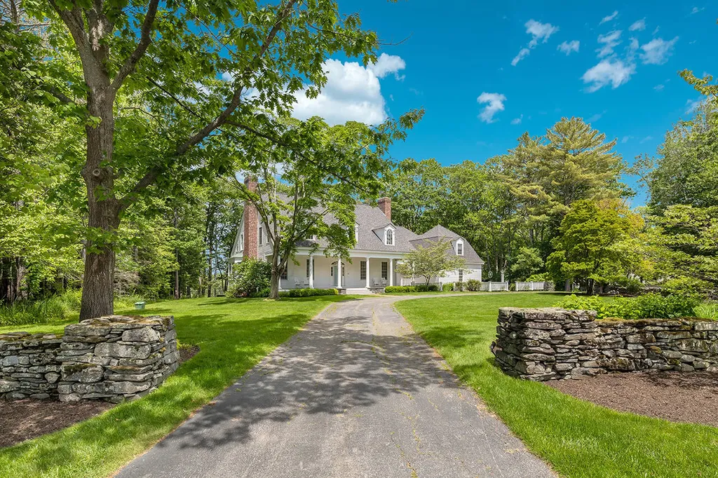 253 Royall Point Road Yarmouth ME 04096