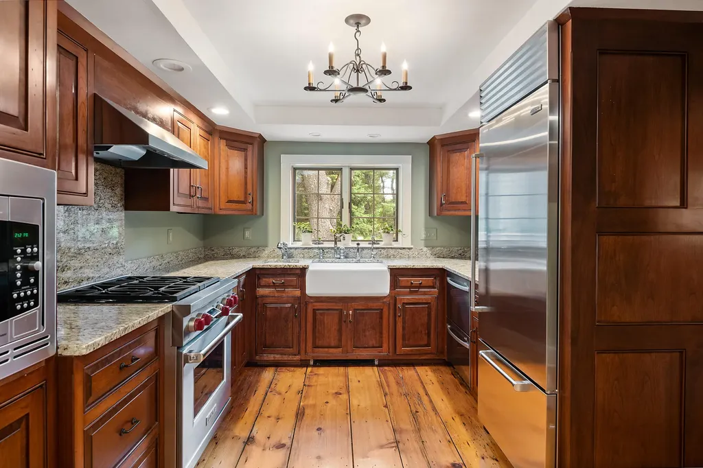 56 Summer Street Kennebunk ME 04043