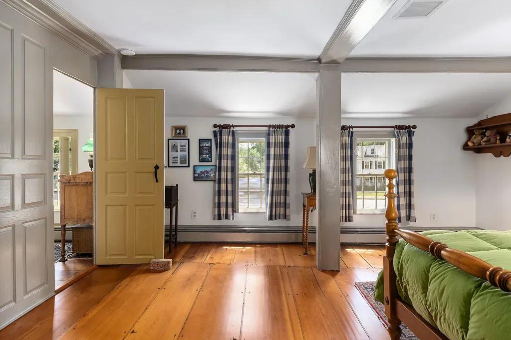 56 Summer Street Kennebunk ME 04043