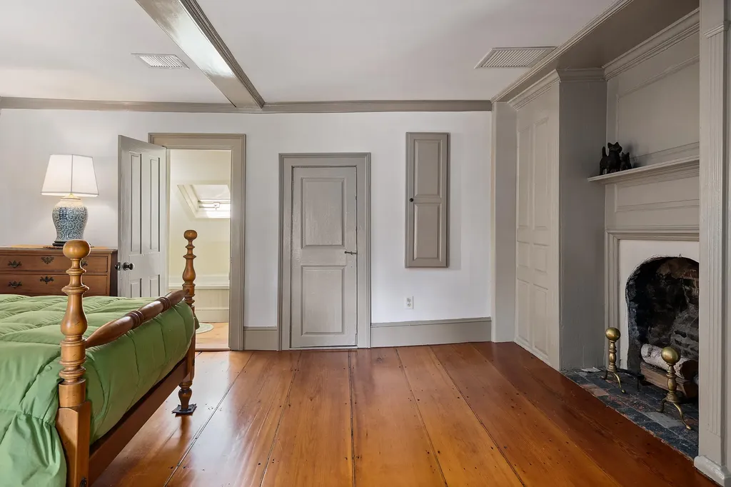 56 Summer Street Kennebunk ME 04043