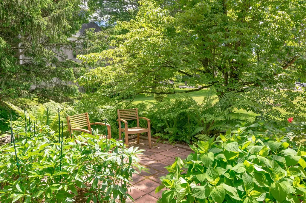56 Summer Street Kennebunk ME 04043