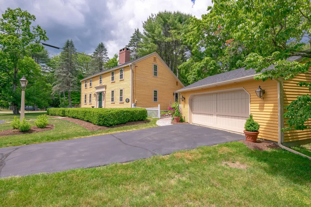 56 Summer Street Kennebunk ME 04043
