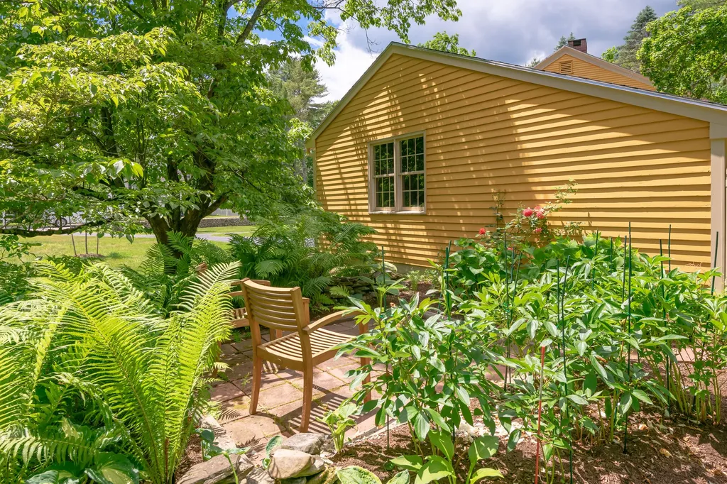56 Summer Street Kennebunk ME 04043