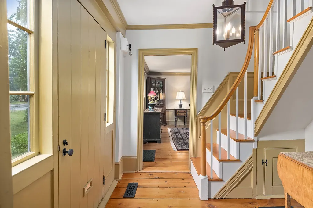 56 Summer Street Kennebunk ME 04043