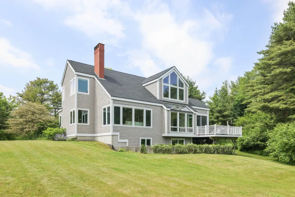 125 Emmons Road Kennebunk ME 04043