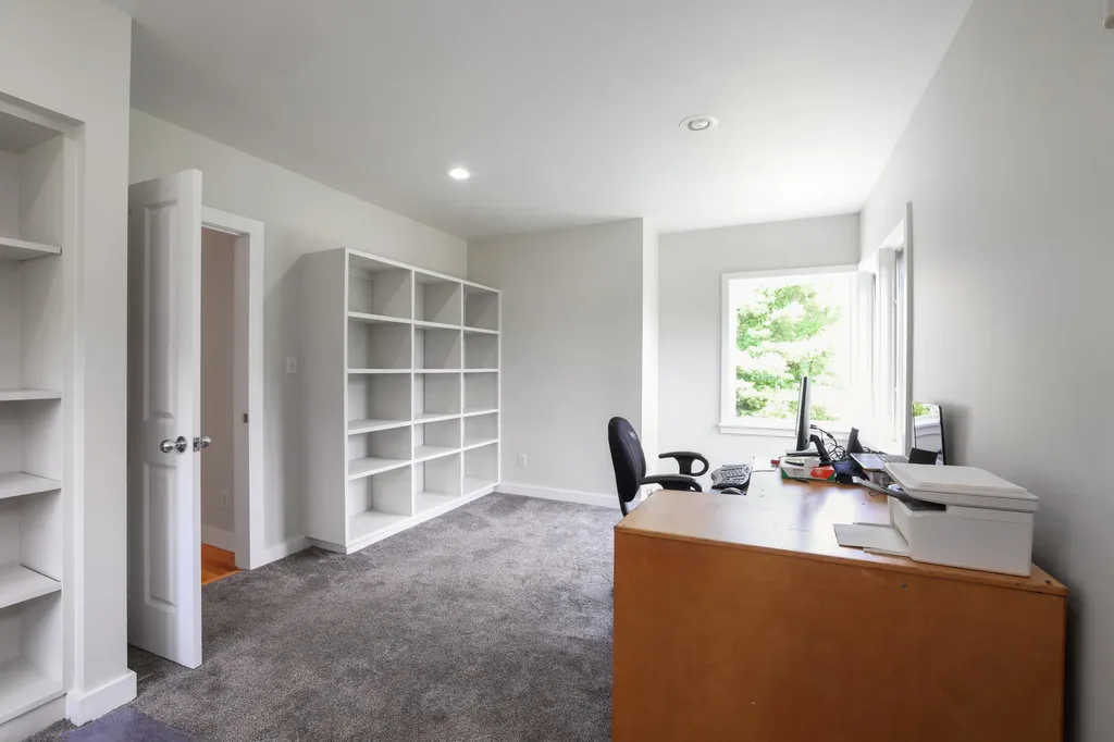 125 Emmons Road Kennebunk ME 04043