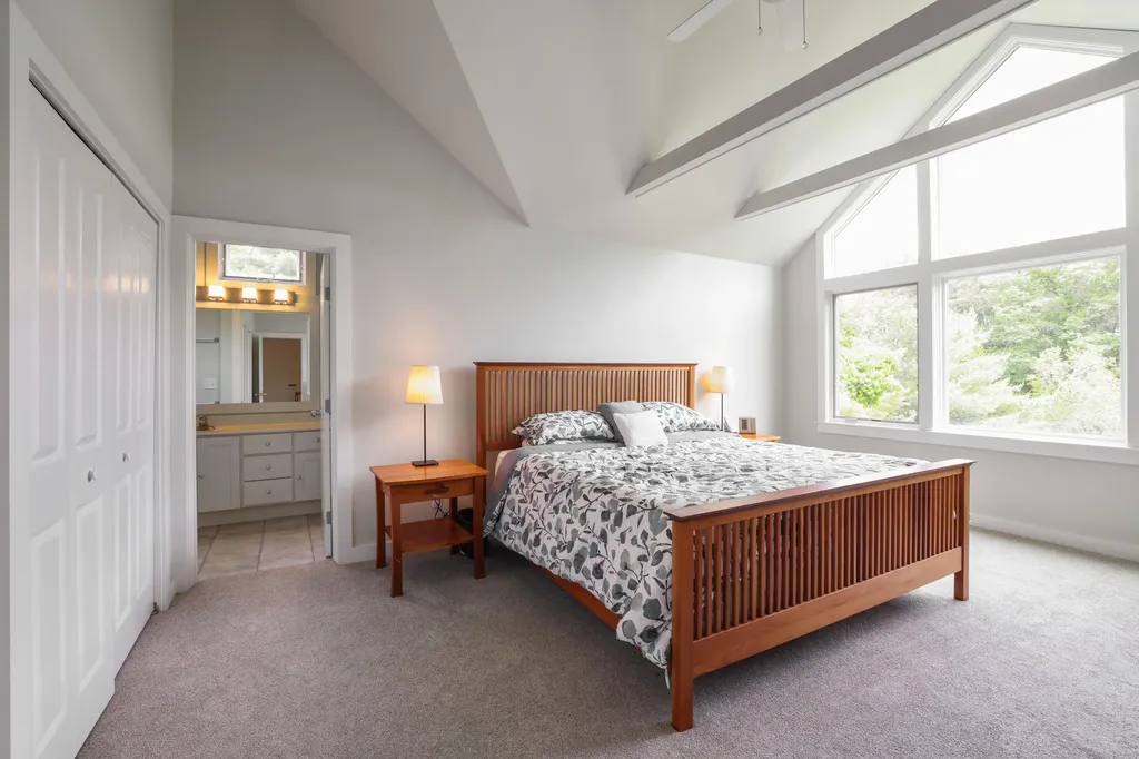 125 Emmons Road Kennebunk ME 04043