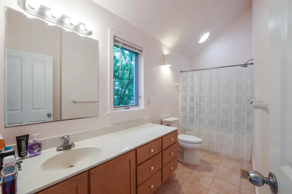 125 Emmons Road Kennebunk ME 04043