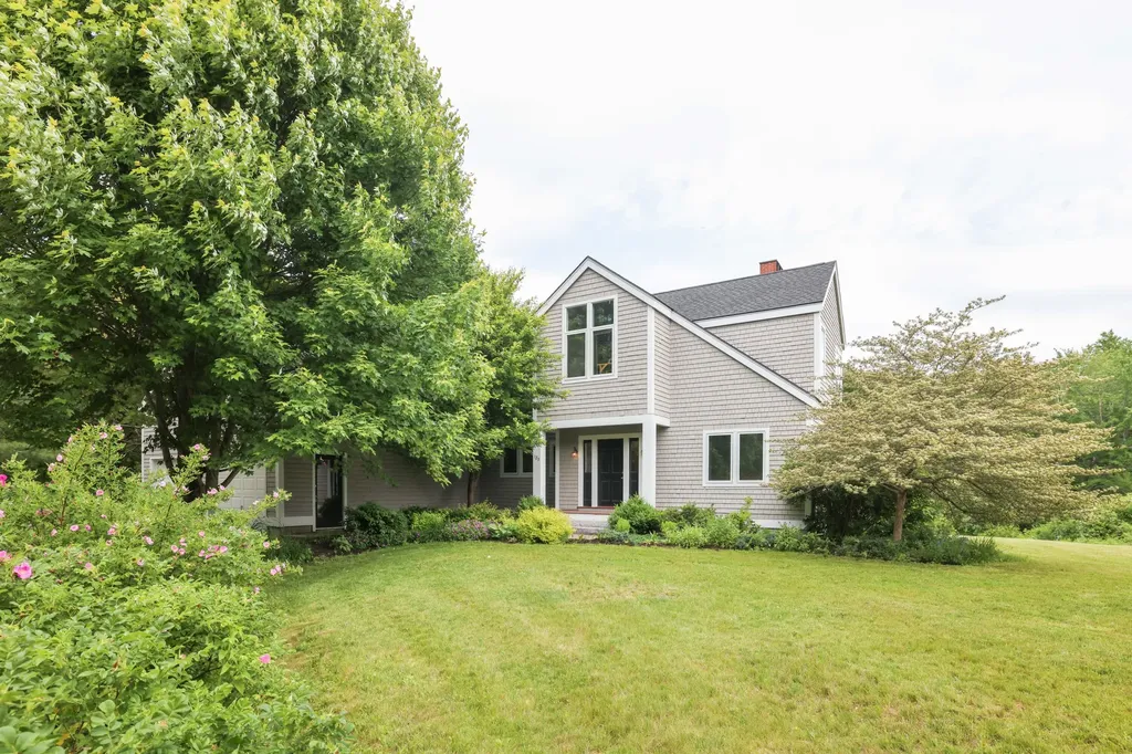 125 Emmons Road Kennebunk ME 04043