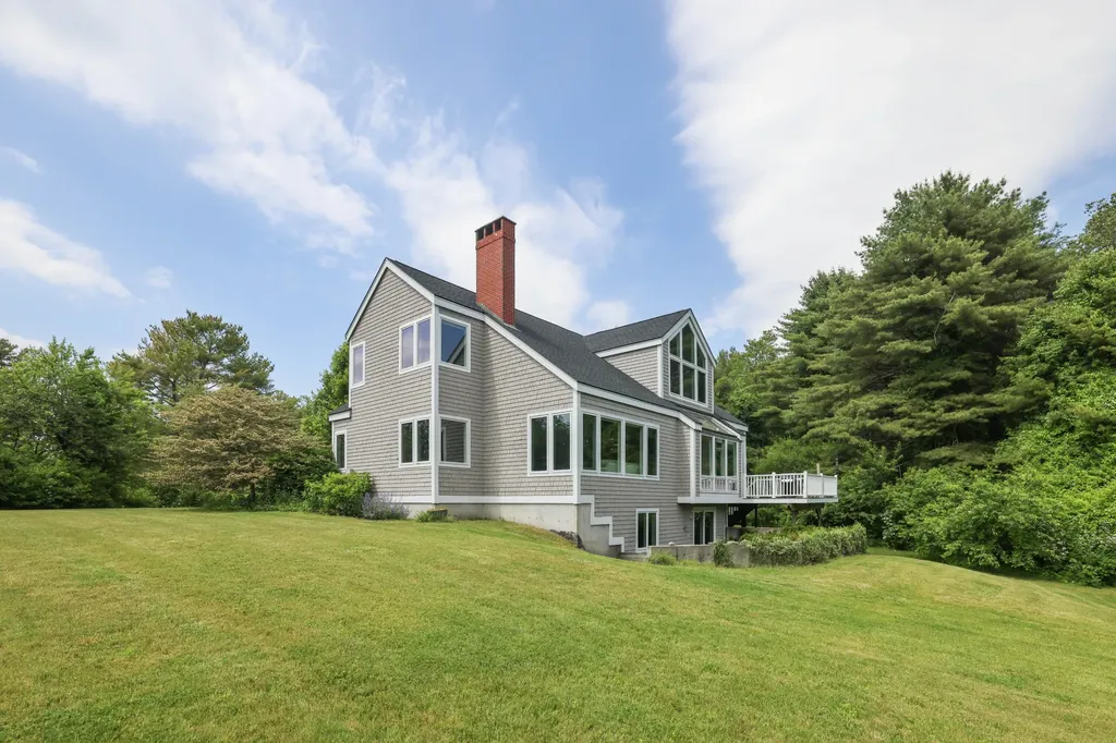 125 Emmons Road Kennebunk ME 04043