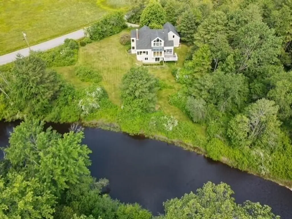 125 Emmons Road Kennebunk ME 04043