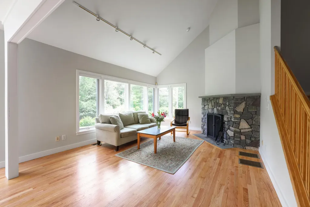 125 Emmons Road Kennebunk ME 04043
