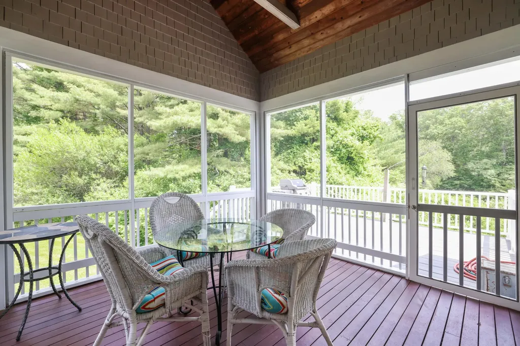 125 Emmons Road Kennebunk ME 04043