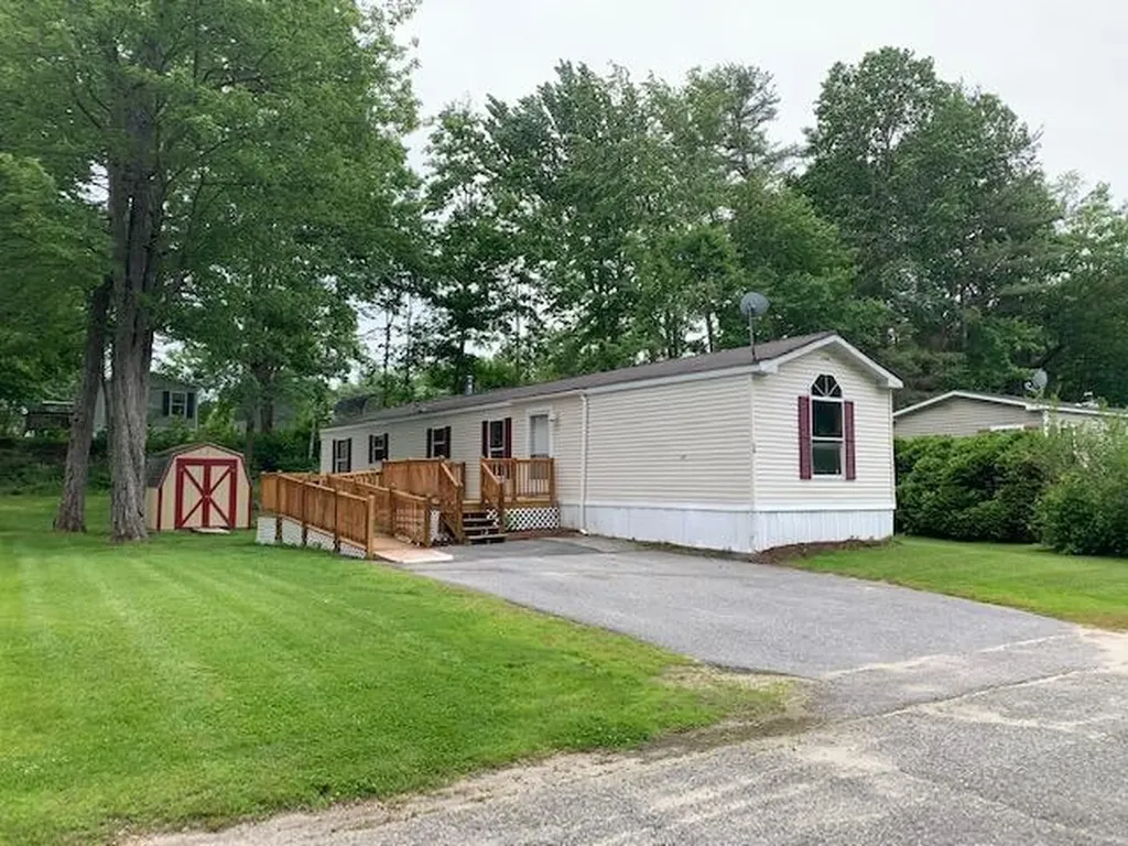 14 Arnold Drive Lisbon ME 04250