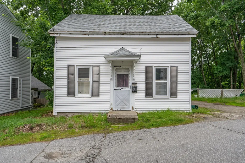 21 Huse Street Bath ME 04530