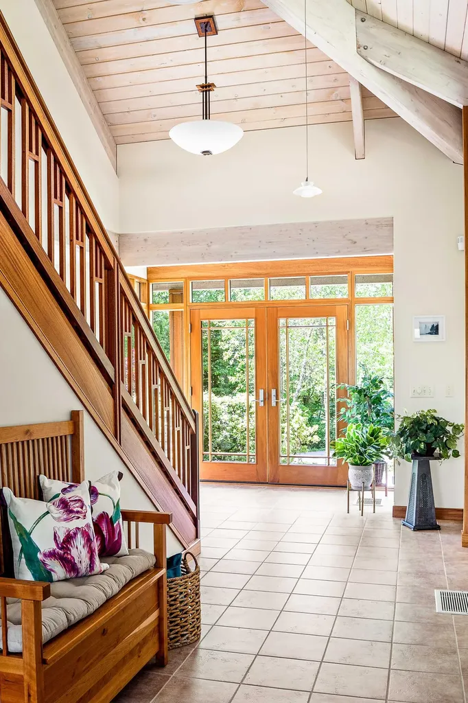 5 Penobscot Lane Owls Head ME 04854