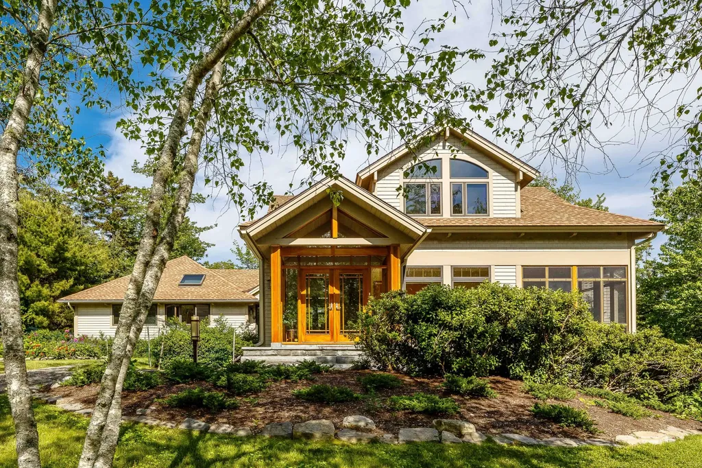 5 Penobscot Lane Owls Head ME 04854