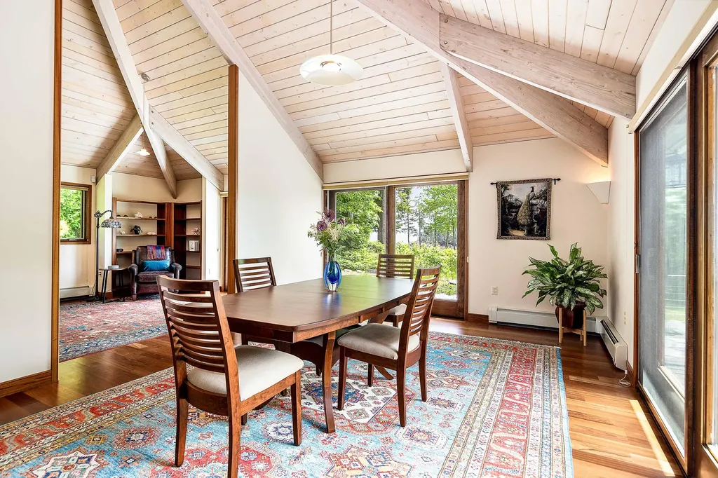 5 Penobscot Lane Owls Head ME 04854