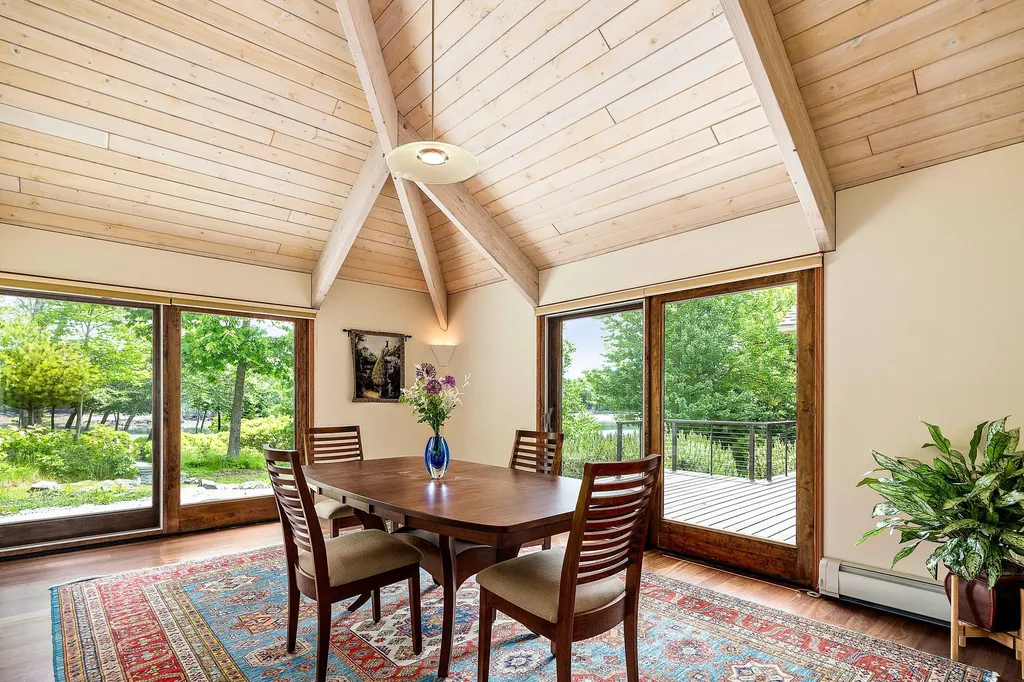 5 Penobscot Lane Owls Head ME 04854