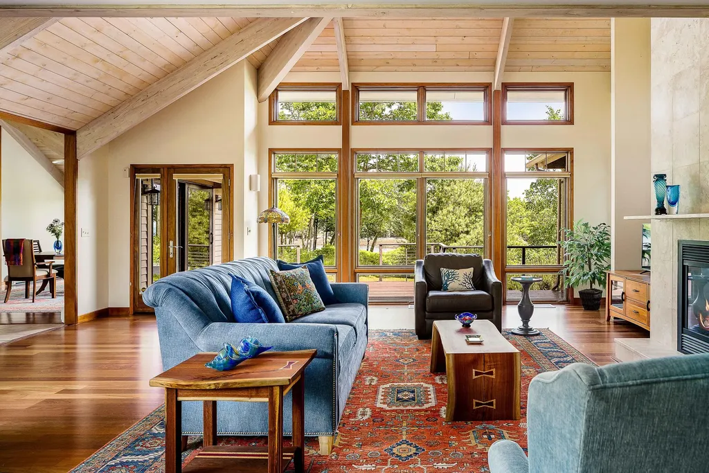 5 Penobscot Lane Owls Head ME 04854
