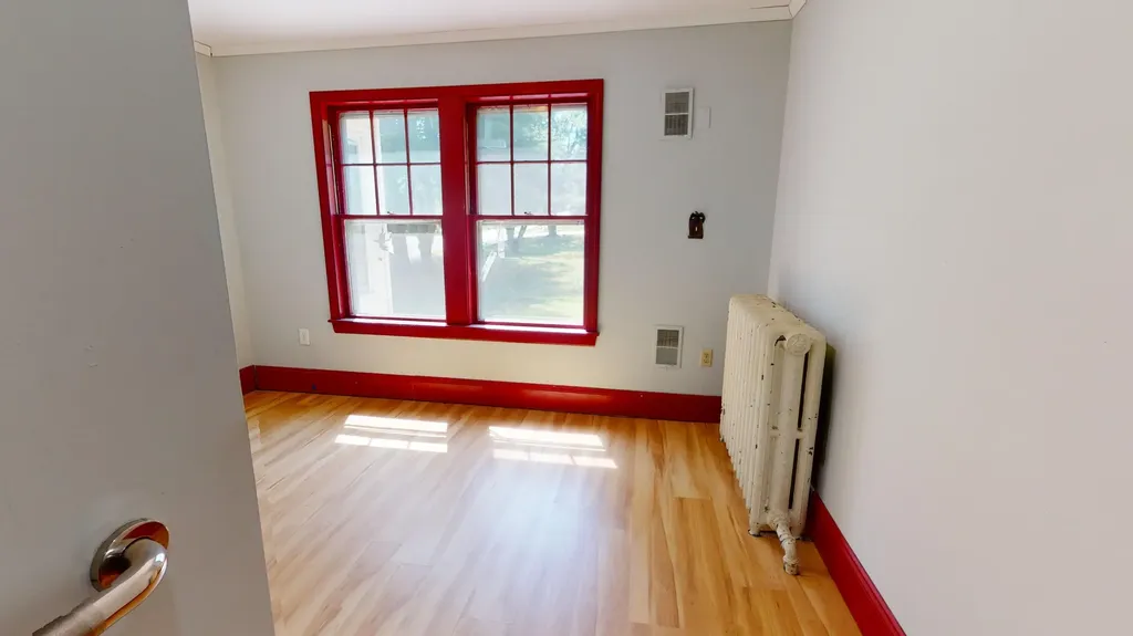 169 Davis Avenue Auburn ME 04210