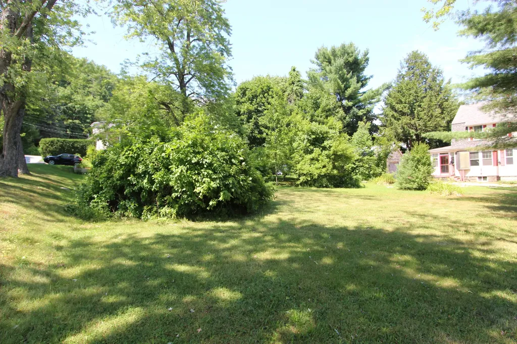 169 Davis Avenue Auburn ME 04210