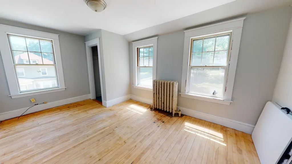 169 Davis Avenue Auburn ME 04210