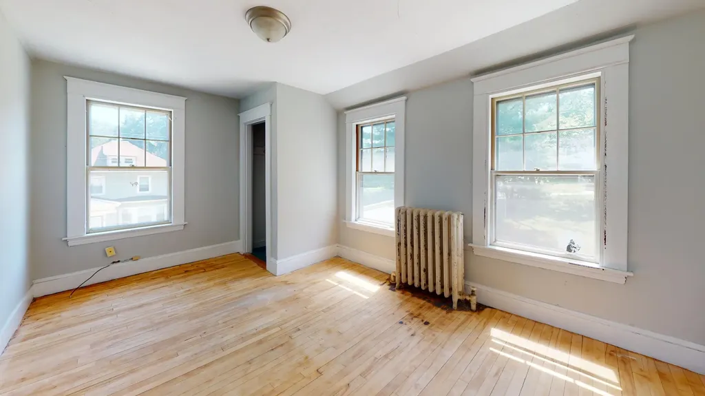 169 Davis Avenue Auburn ME 04210