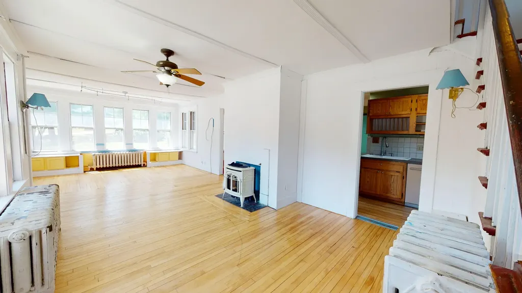 169 Davis Avenue Auburn ME 04210
