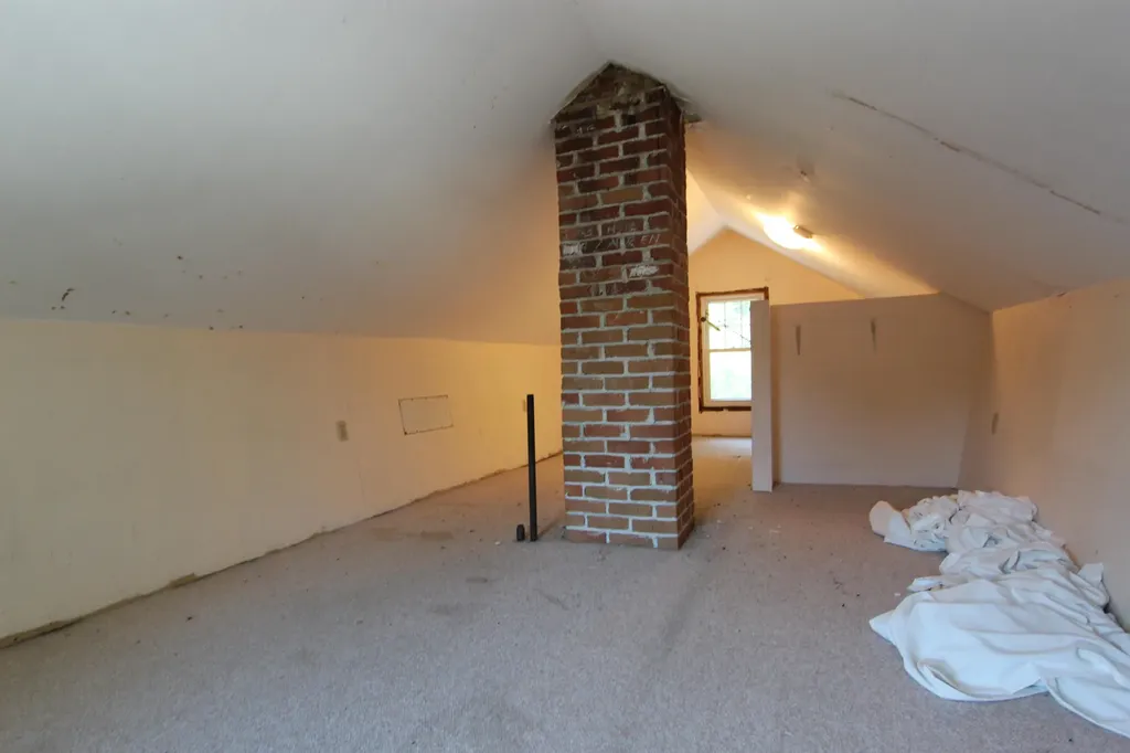 169 Davis Avenue Auburn ME 04210