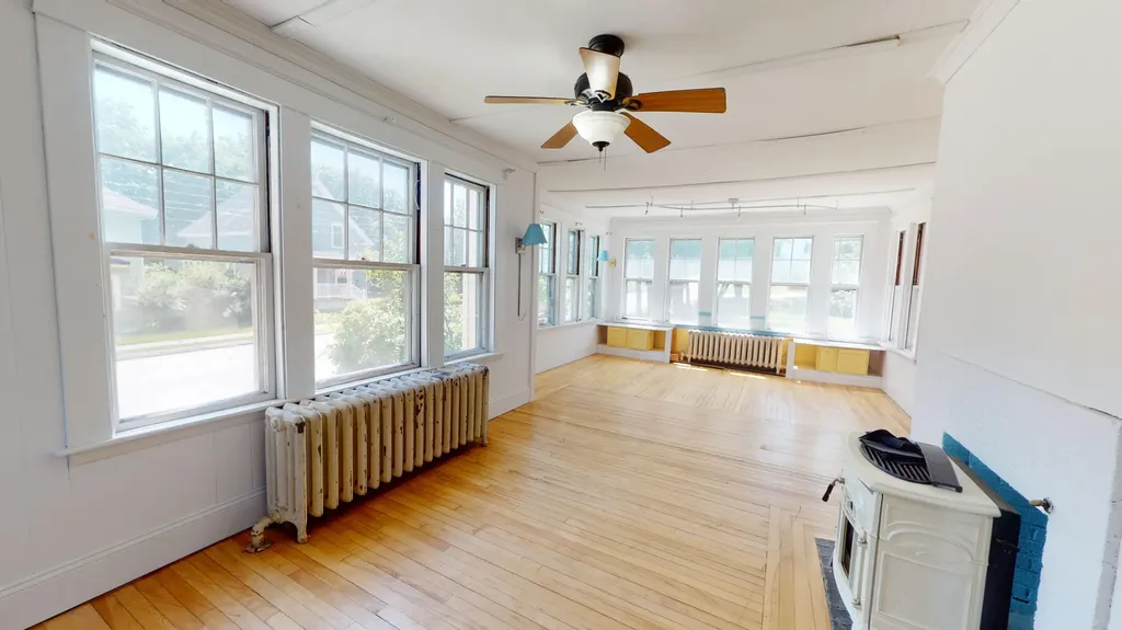 169 Davis Avenue Auburn ME 04210