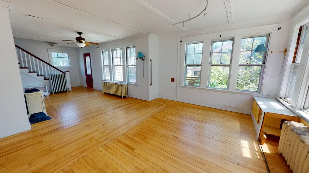 169 Davis Avenue Auburn ME 04210