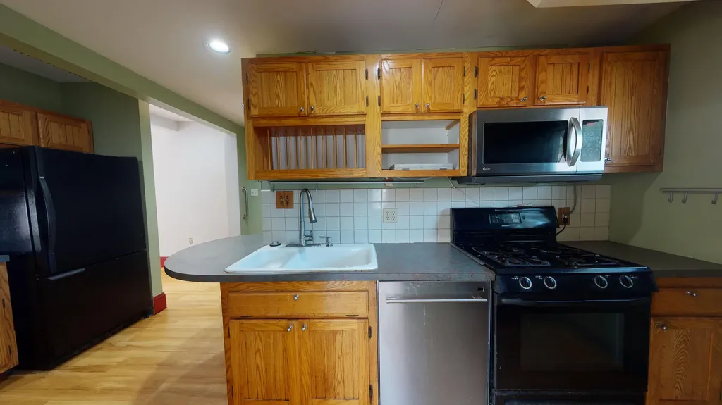 169 Davis Avenue Auburn ME 04210