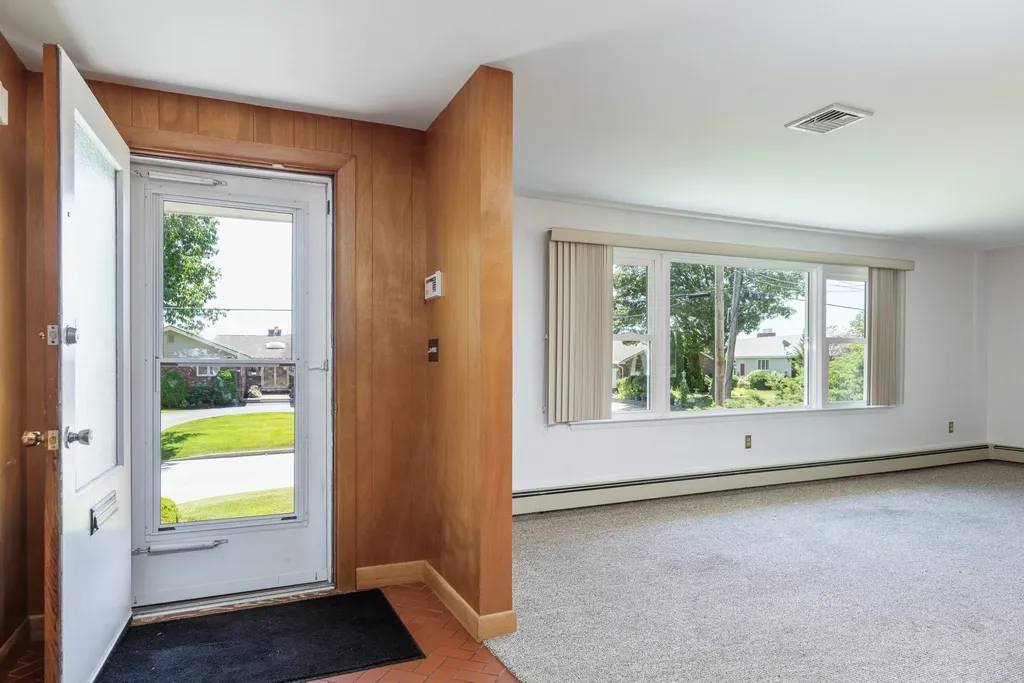 288 Clifton Street Portland ME 04103