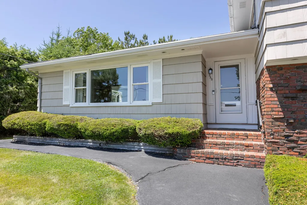 288 Clifton Street Portland ME 04103