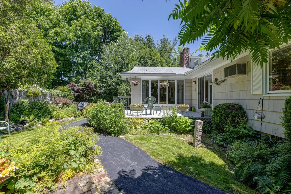 288 Clifton Street Portland ME 04103