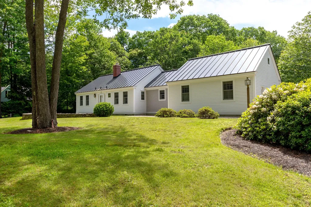 34 Sumac Drive Brunswick ME 04011