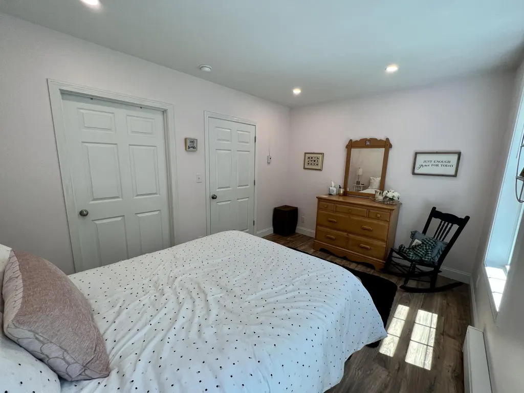 35 Old Nutt Farm Road Rockport ME 04856