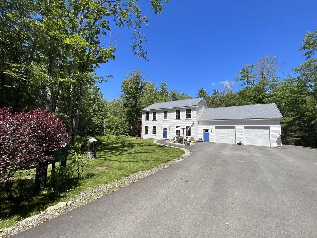 35 Old Nutt Farm Road Rockport ME 04856