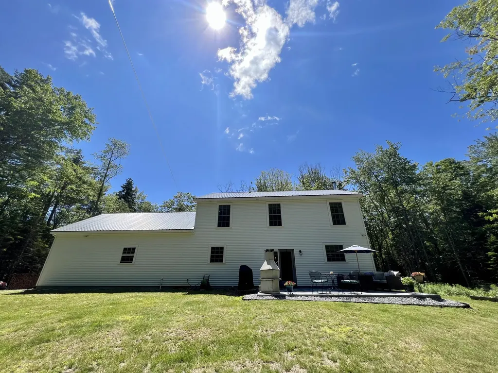 35 Old Nutt Farm Road Rockport ME 04856