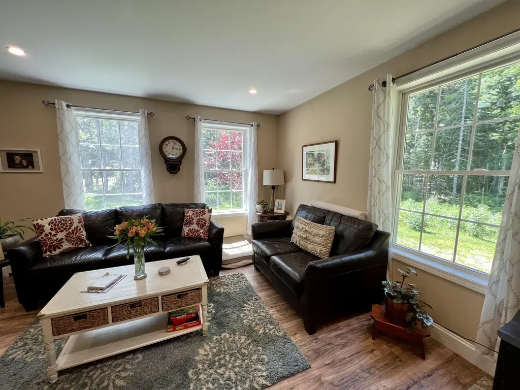35 Old Nutt Farm Road Rockport ME 04856