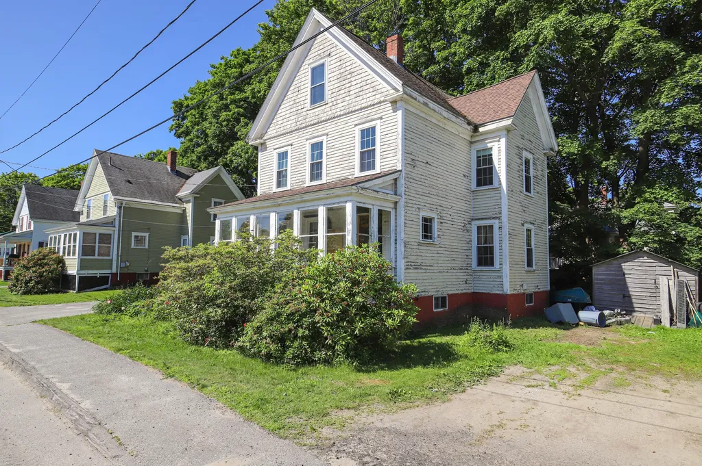 8 Cottage Street Bath ME 04530