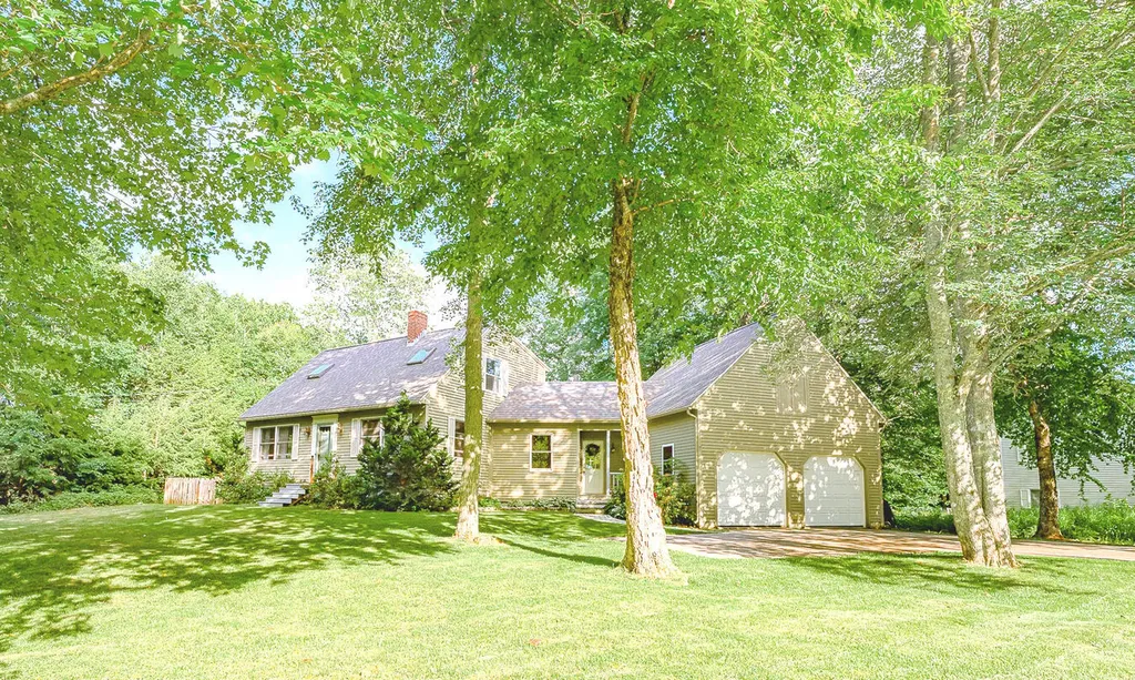 40 Arrowhead Drive Brunswick ME 04011
