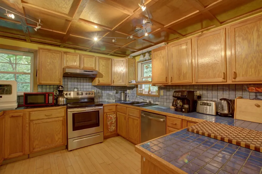 525 North Parish Road Turner ME 04282