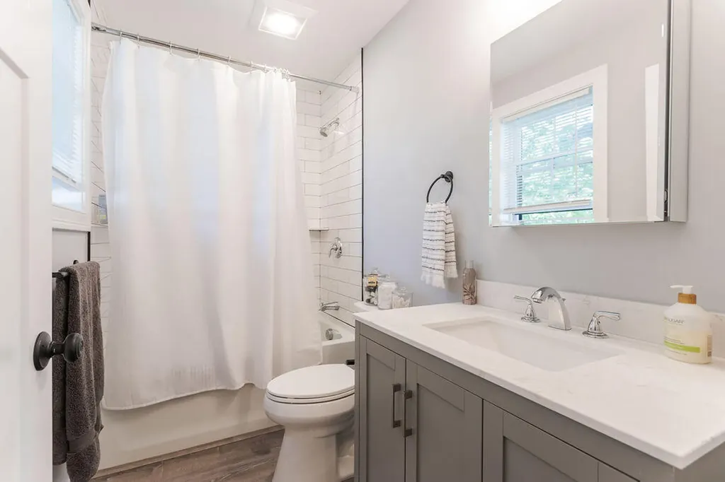 6 Otis Avenue Kittery ME 03904
