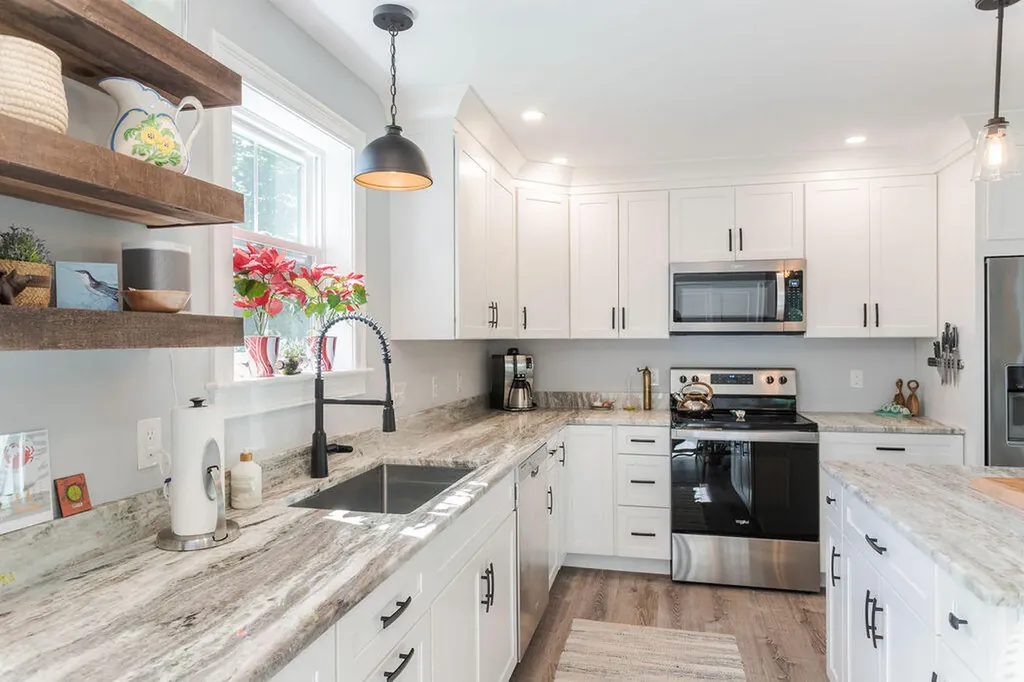 6 Otis Avenue Kittery ME 03904