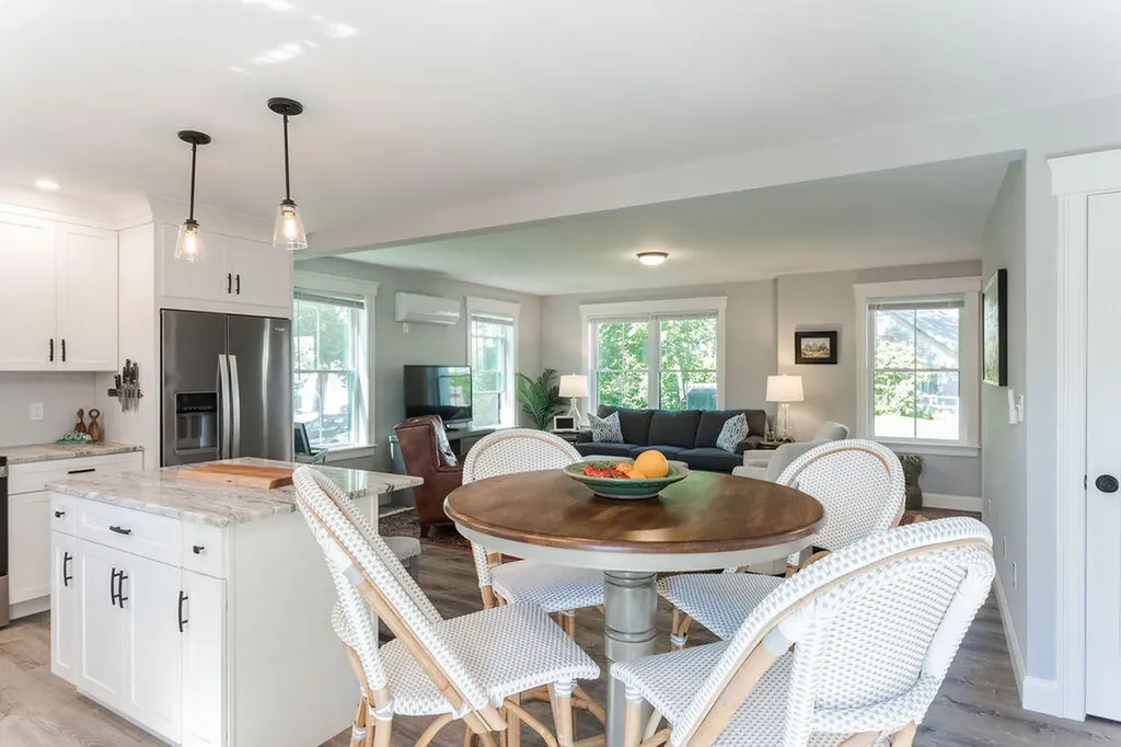 6 Otis Avenue Kittery ME 03904