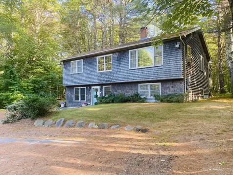 20 Granite Way Rockport ME 04856