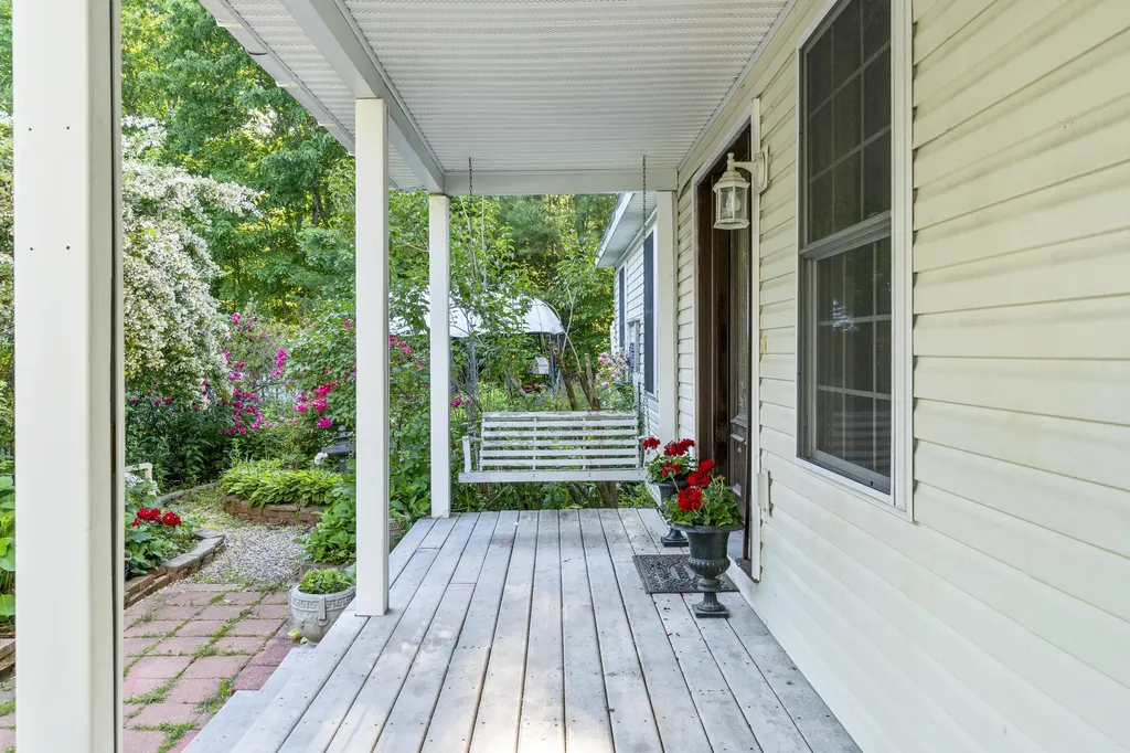 456 School Street Sanford ME 04073
