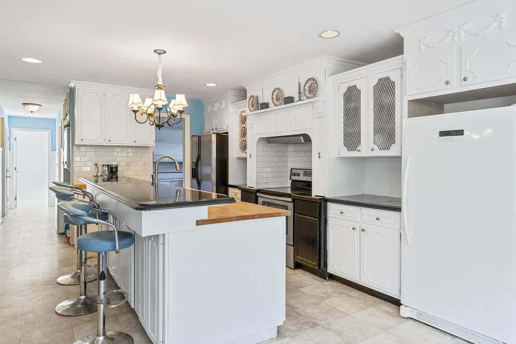 456 School Street Sanford ME 04073